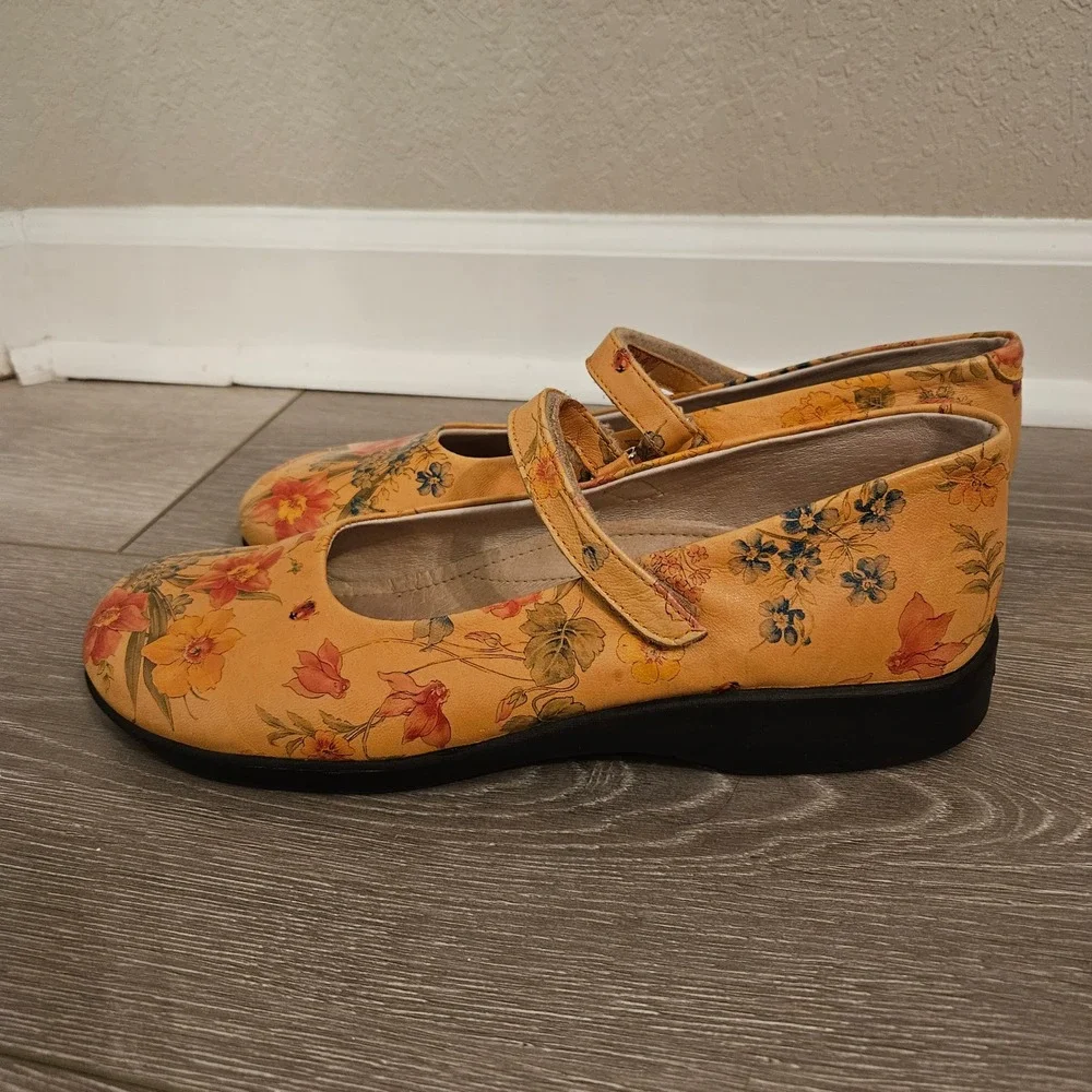 Arcopedico Floral Leather Mary Jane Flats Peach Botanical Ladybug Shoes 41 10